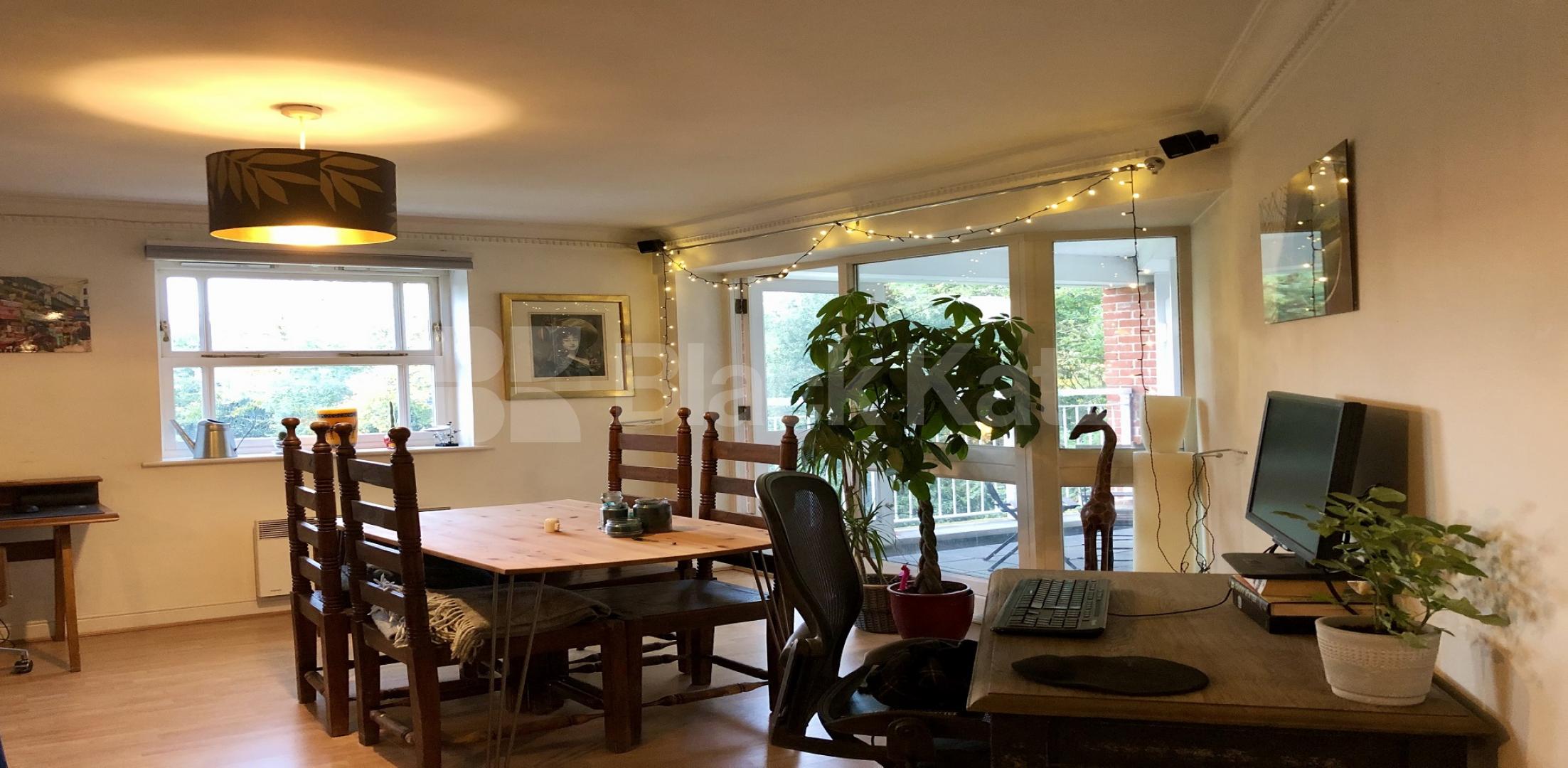 			NEW INSTRUCTION, 2 Bedroom, 1 bath, 1 reception Flat			 MacMillan Way, Tooting